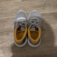 Item thumbnail for item ec8dfd3c-99b5-4867-95c0-b854c735297e