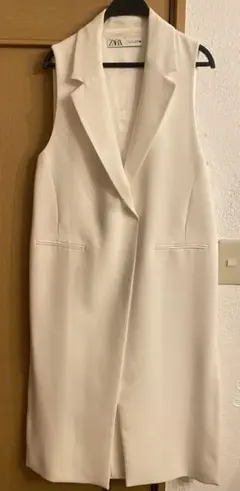 ZARA 裏地付きロングジレ　ホワイト