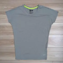 Nike DRI-FIT グレー 半袖Tシャツ S/M