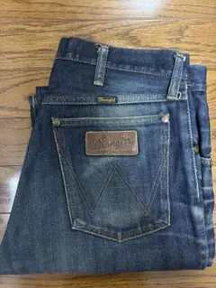 Item thumbnail for item e8dd35aa-41e1-497b-bbc1-95f95fdf6f2d