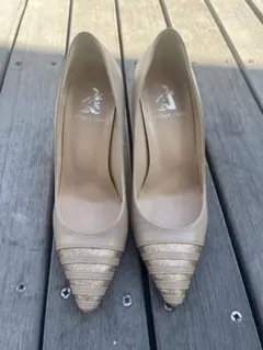 ブティックオーサキ　ベージュ ポインテッドトゥ パンプス