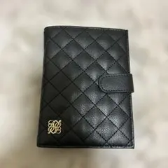 【新品】キルティング黒パスポートケース