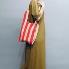 【新品未使用】ストライプニットバッグ （ショルダーストラップ付き）のサムネイル