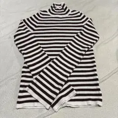 GRL茶色と白のストライプ タートルネックニット