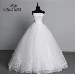 Aライン刺繍ウェディングドレス