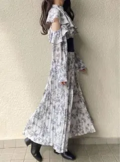 GRL 花柄ケープカラーショルダーオープンプリーツワンピース al148 L