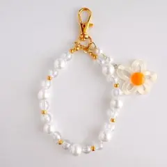 ビーズストラップ 白 お花 淡色 スマホ キーホルダー ハンドメイド