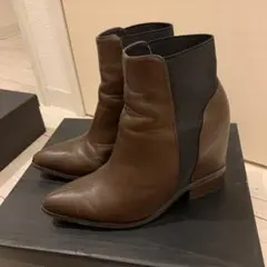 サイドゴアショートブーツ