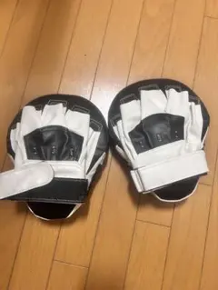 BurnesStyle グローブ ＆ フットサポーターセット - メルカリ