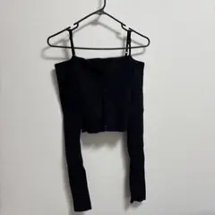 オフショルダー ニット トップス ブラック フリーサイズ（タイトめ）