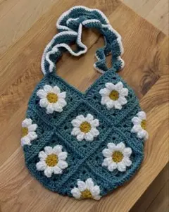 お花モチーフのかぎ編みバッグ