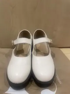 ホワイトメリージェーン