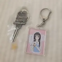 あいみょん アクリルキーホルダー イヤホンケース セット - メルカリ