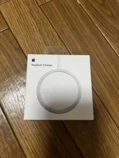 Apple 純正機　置き型充電器