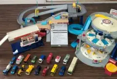 トミカ　アクション高速道路　ガソリンスタンド　DXトミカパーキング　まとめ売り