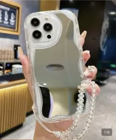 iPhone17ケース ビーズストラップ付き
