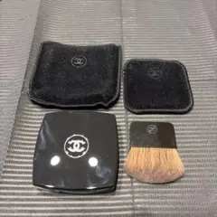 シャネル プードゥル ルミエール プレッセ 04 ブラン フェイスパウダー