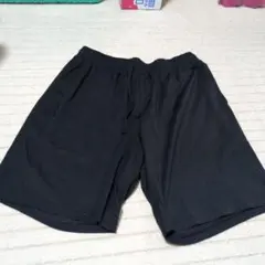 GU ブラック ショートパンツ M！メンズ！