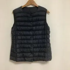 ユニクロ　ライトダウンベスト　XL ネイビーNo.653