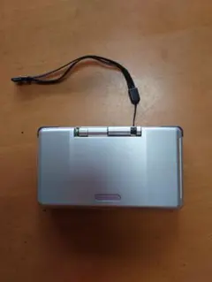 ジャンク品　Nintendo　DS