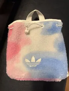 adidas グラデーション フリースポーチ