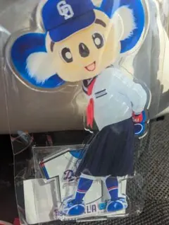中日ドラゴンズ ドアラ2026アクスタくじ BIGアクリルスタンド E - メルカリ