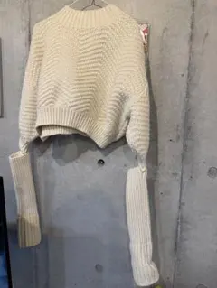 SNIDEL アイボリー クロップドニットセーター