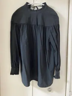 ユナイテッドアローズ　フリル付き長袖シャツ