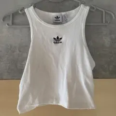 adidas アディダス ホワイト タンクトップ 夏　海外ガール