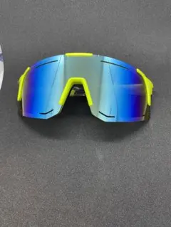 Item thumbnail for item dff8d6b6-64e9-4b7c-b296-7515af15426a