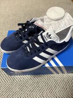 Item thumbnail for item dba4be4f-d4ba-4478-b429-de0d4b81df13