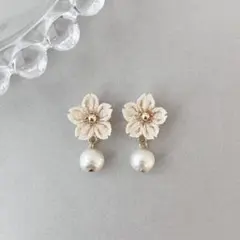 no.205 ベージュ桜×コットンパールピアス　イヤリング　和風　さくら　小さめ