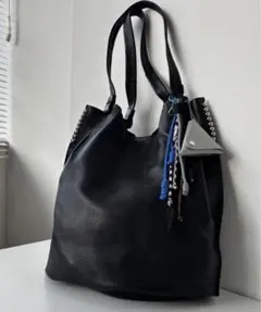 ear PAPILLONNER・スタッズ付きレザートートバッグ