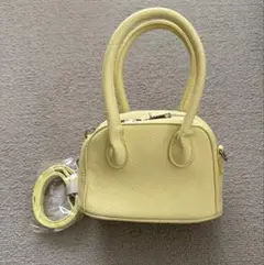 ハンドバッグ　ミニバッグ　黄色　イエロー　ショルダー紐付　春　韓国