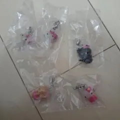 ハローキティめじるしアクセサリー 4種 5点