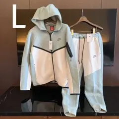 NIKE ナイキ テックフリース ティファニー セットアップRYKY eyden