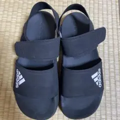 adidas ブラック サンダル 22センチ