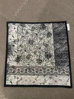 Pierre-Louis Mascia スカーフ 幾何学　ブラック　チーフ