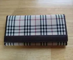 BURBERRY 二つ折り長財布 ノバチェック ブラウン 新品未使用品のサムネイル
