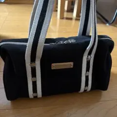 CLATHAS ブラック ハンドバッグのサムネイル