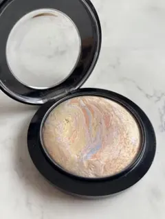 Mac ライトスカペード　ミネラライズスキンフィニッシュのサムネイル