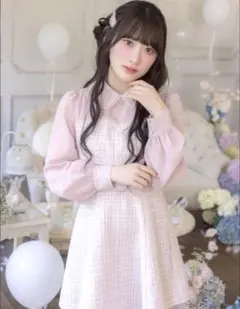 ビジューボタンパフスリーブツイードトップス - メルカリ