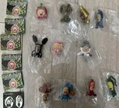 こびとづかん　ガチャ　おすわりマスコット