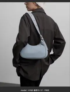select MOCA ハーフムーンワンエンハンドルバッグ