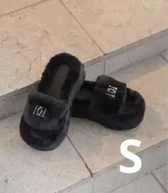 （ラスト1点）darich プラットフォームファーサンダル　Sサイズ