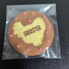 一番くじ　ギンビス たべっ子どうぶつ 刺繍缶バッジ ROOSTERのサムネイル
