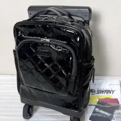 美品 SWANY キャリーバッグ エマイロ ブラック キルティング エナメルのサムネイル
