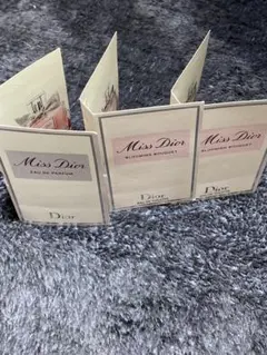 Miss Dior ブルーミンブーケ オードゥパルファン