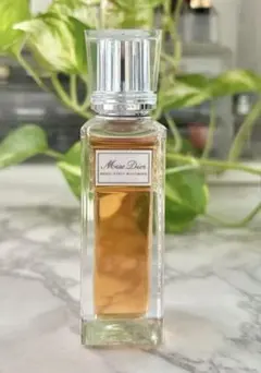 Miss Dior オードゥトワレローラーパール　20ml