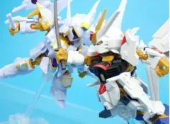 新品！モビリティジョイントガンダム8 ストライクフリーダム対カルラの対決セット！
